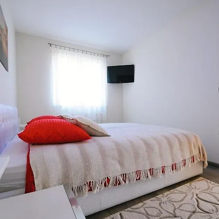 Villa Lucija Comfortable Holiday Stalije